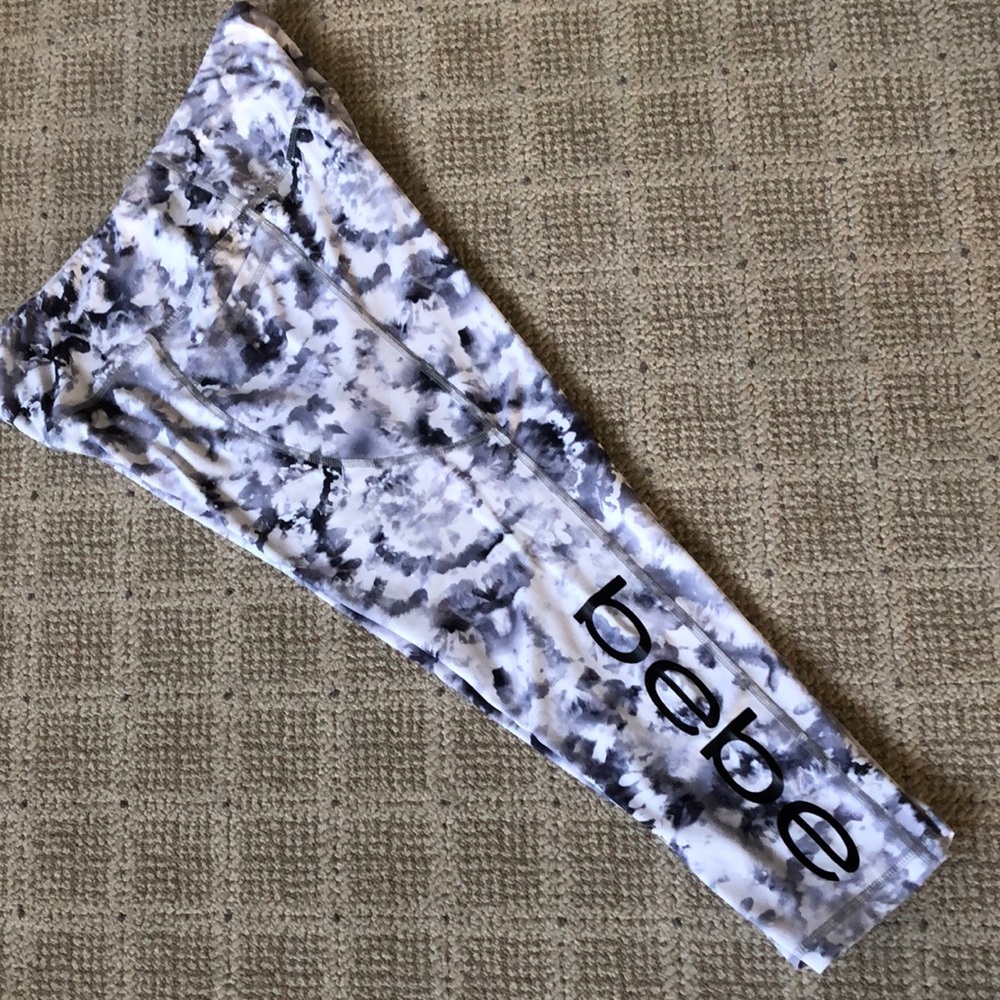 Womens Bebe Capri